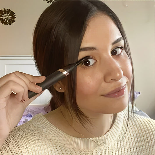 Averna™ Heated Eyelash Curler
